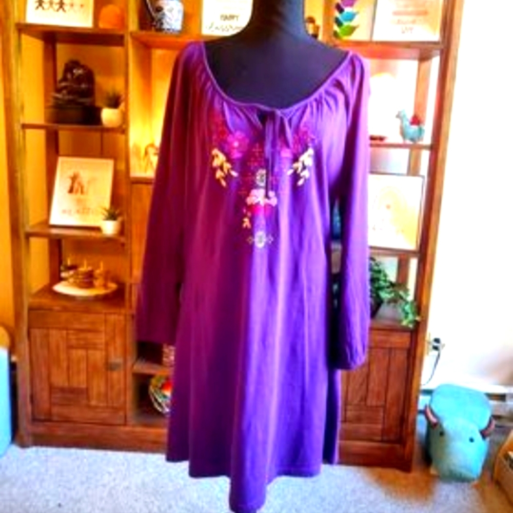 Lovely Fall Dress/Top with Embroidery Size M